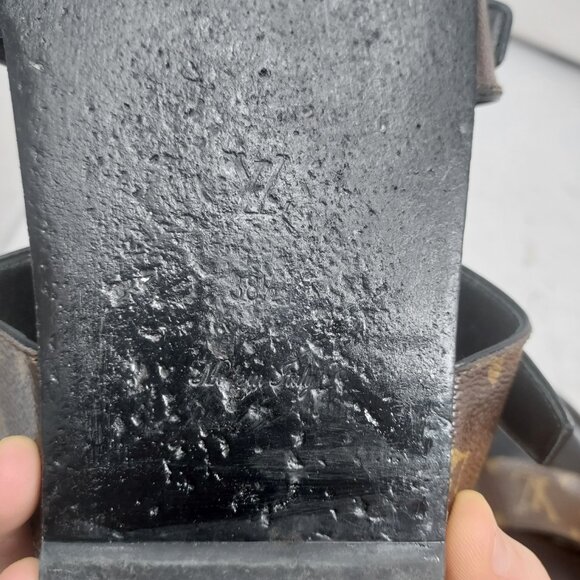 Louis Vuitton Brown Buckle Bom Dia Monogram Flat Slide Sandal - Picture 7 of 13